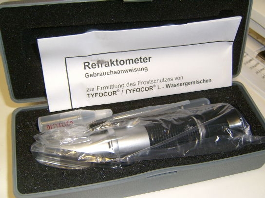 Refraktometer zur optischen Frostschutzprüfung